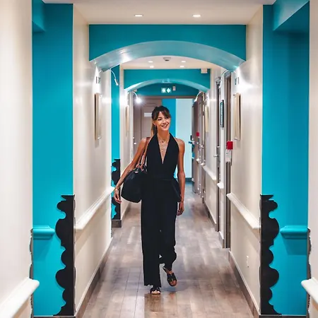 Hotel apartamentowy Le Suffren 4*
