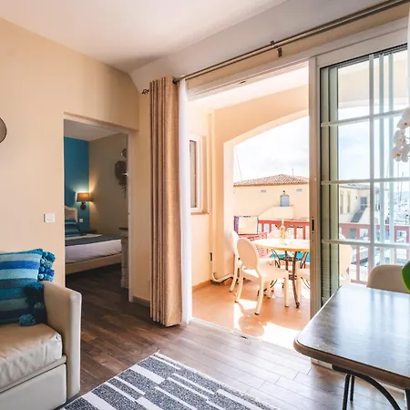 Apartahotel Le Suffren 4*
